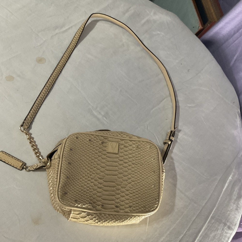 Victoria's Secret Beige Crossbody Bag Purse Faux Alligator Gold Chain